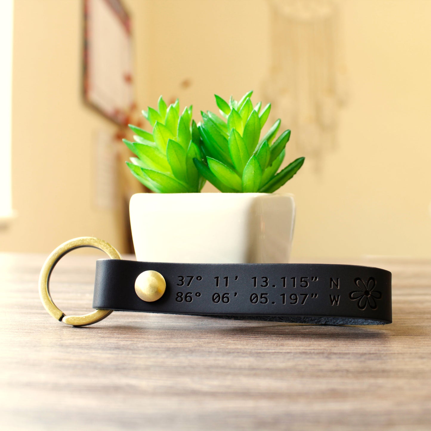 Personalized Leather Keychain, Coordinate Keychain, Custom Keychain, Keychain, Mothers day, Fathers day, Graduation gift, Gift for her, Gift for him, Personalized gifts.