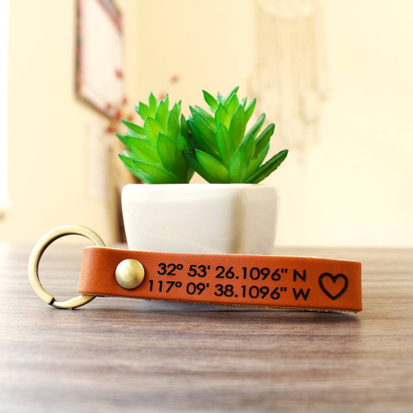 Personalized Leather Keychain, Coordinate Keychain, Custom Keychain, Keychain, Mothers day, Fathers day, Graduation gift, Gift for her, Gift for him, Personalized gifts.